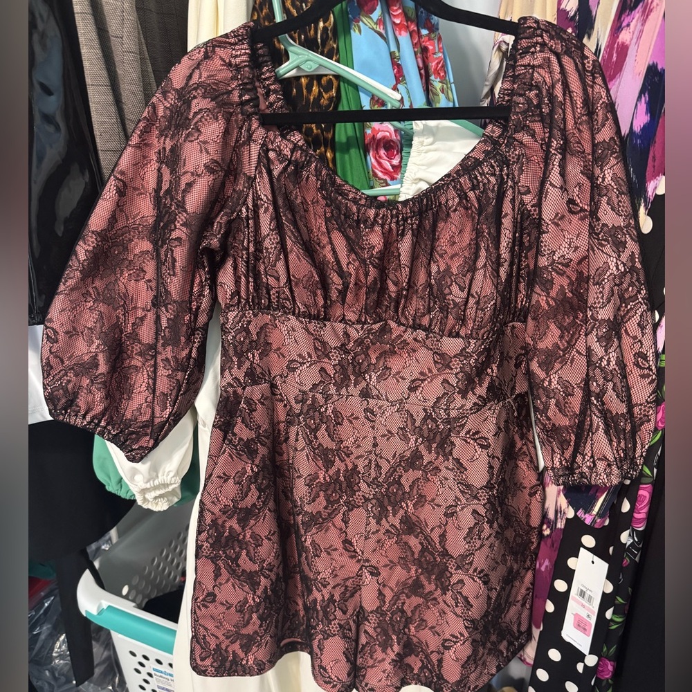 EUC Vixen playsuit romper. XL. Pink with black lace.